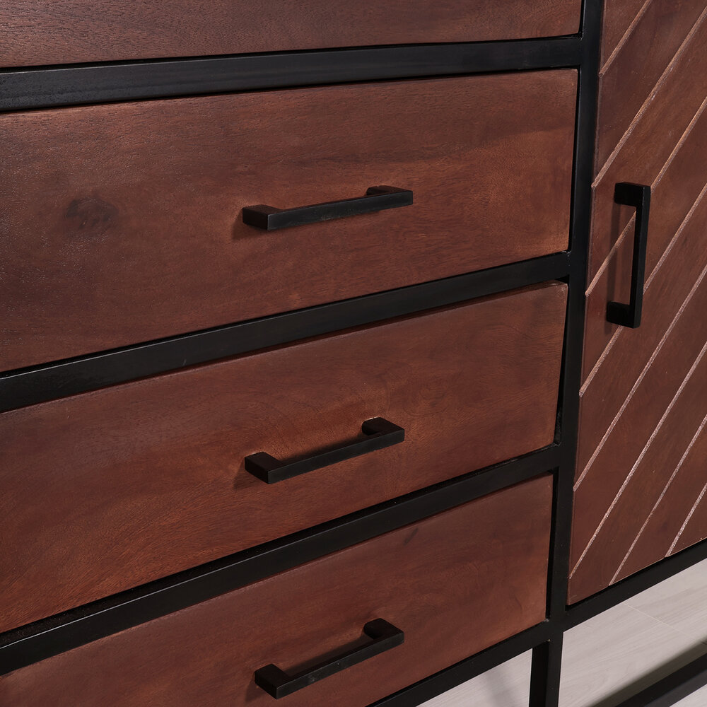 Dressoir mangohout visgraat Cody walnoot industrieel 160x85cm Dressoir mangohout visgraat Cody walnoot industrieel 160x85cm