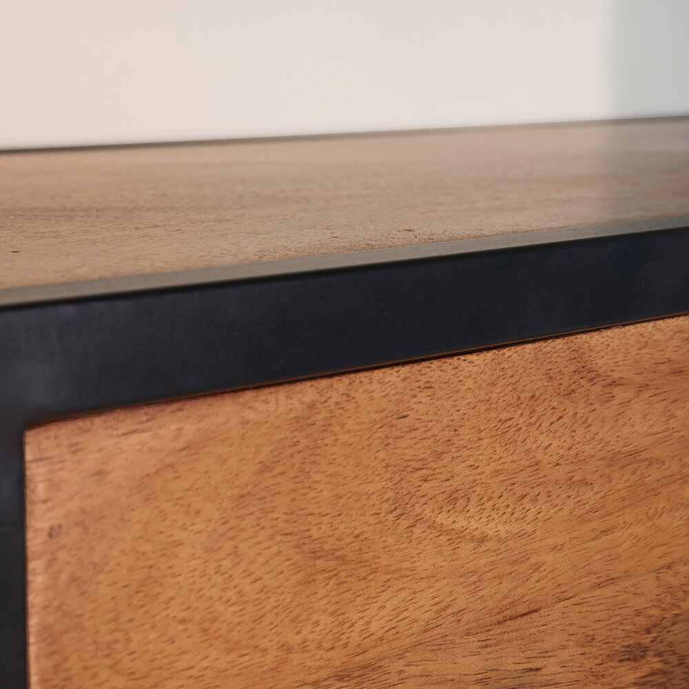 Dressoir mangohout visgraat Cody bruin industrieel 180x85cm Dressoir mangohout visgraat Cody bruin industrieel 180x85cm