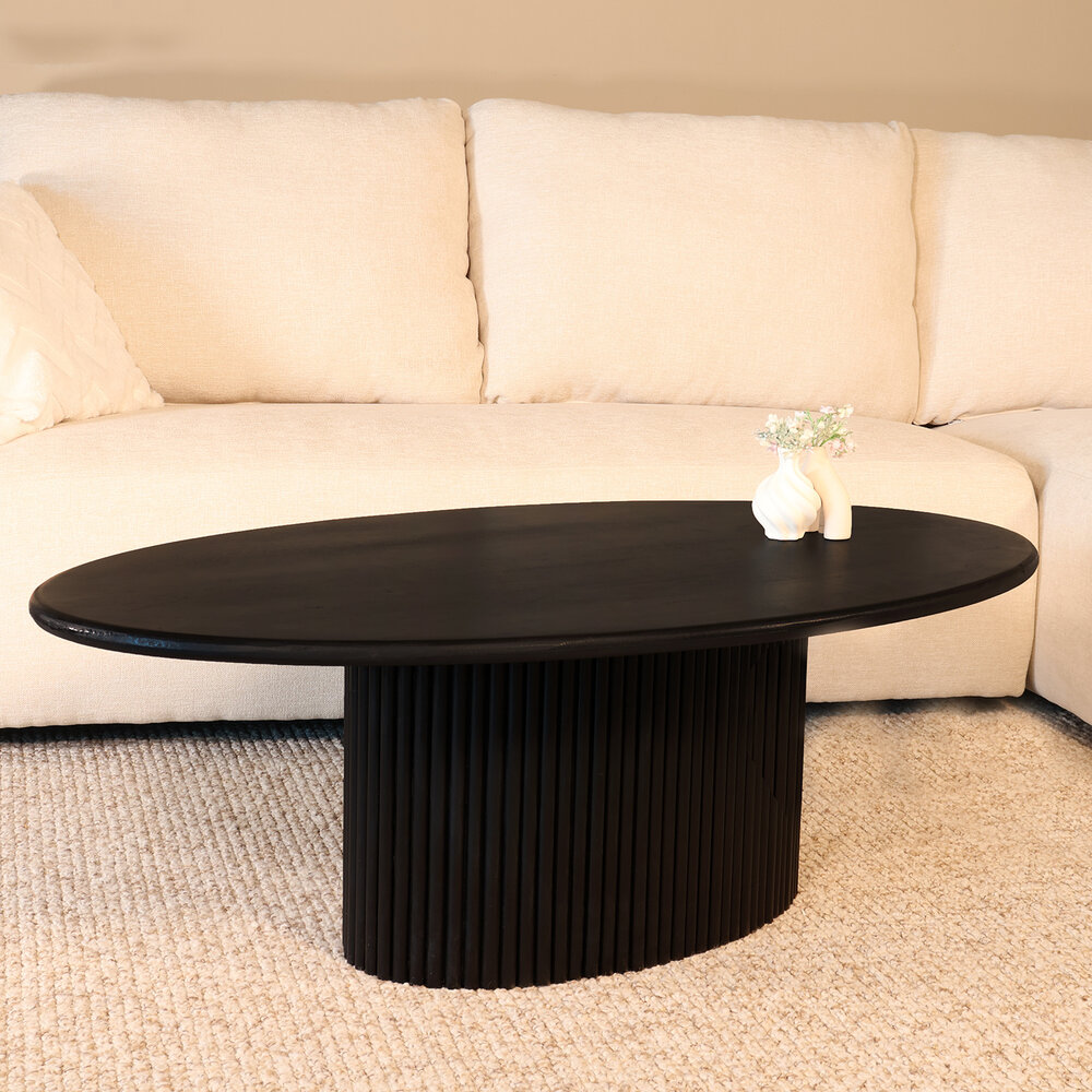 Salontafel ovaal mangohout 120cm zwart Moki Salontafel ovaal mangohout 120cm zwart Moki