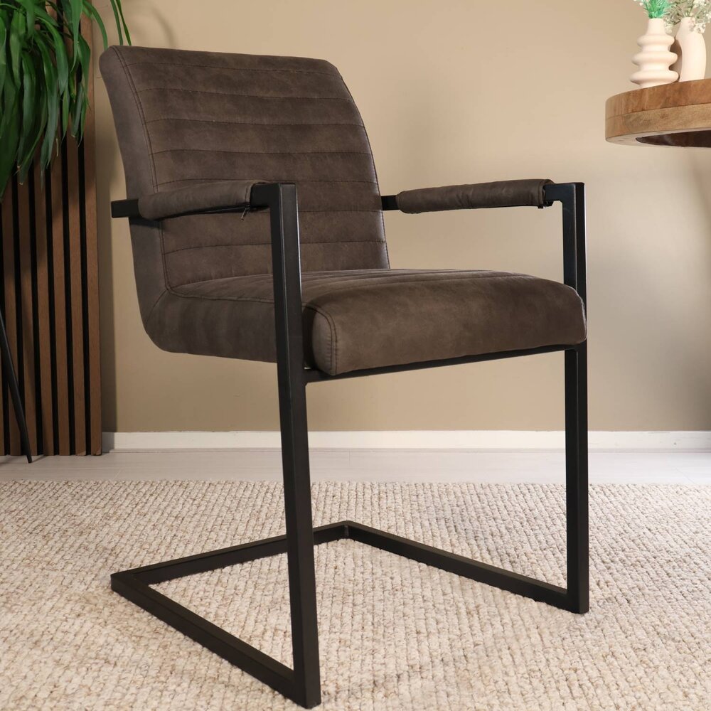 Eetkamerstoel met armleuning zwart microvezel Noor design Eetkamerstoel met armleuning zwart microvezel Noor design