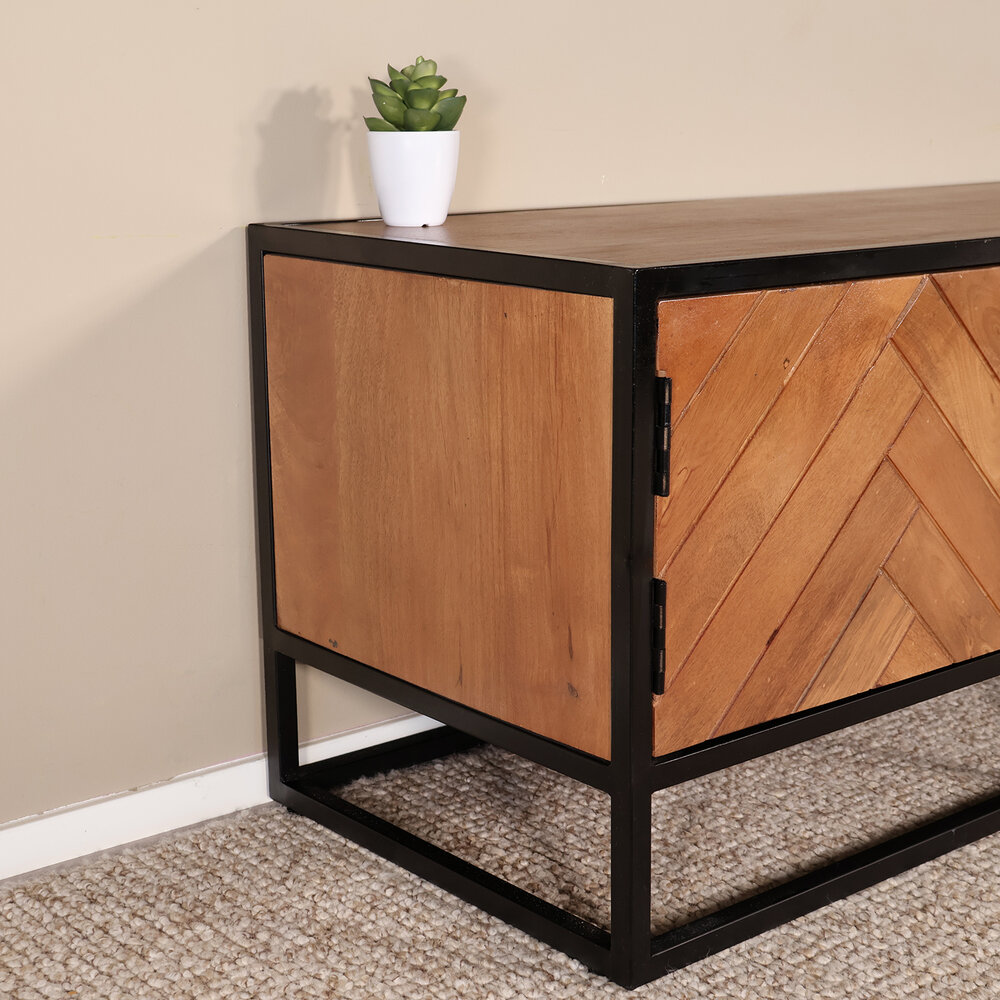 TV meubel industrieel Danae bruin visgraat mangohout 180cm TV meubel industrieel Danae bruin visgraat mangohout 180cm