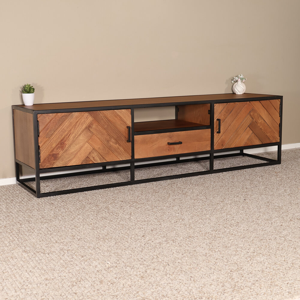 TV meubel industrieel Danae bruin visgraat mangohout 165cm TV meubel industrieel Danae bruin visgraat mangohout 165cm