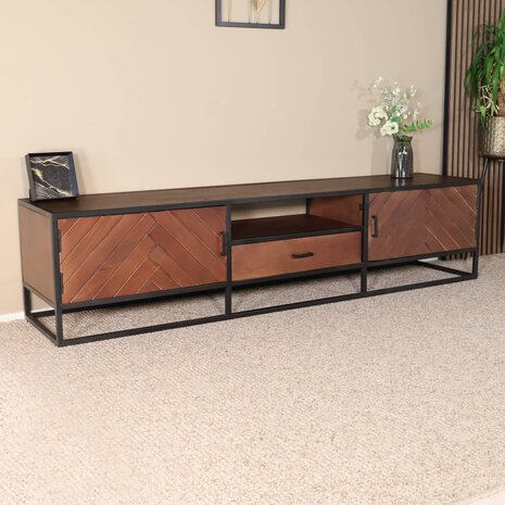 Lizzely Garden & Living TV meubel industrieel Danae walnoot visgraat mangohout 210cm Lizzely Garden & Living TV meubel industrieel Danae walnoot visgraat mangohout 210cm
