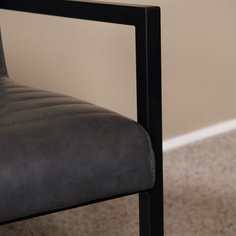 Lizzely Garden & Living Eetkamerstoel met armleuning antraciet Noor industrieel design eetstoel Lizzely Garden & Living Eetkamerstoel met armleuning antraciet Noor industrieel design eetstoel