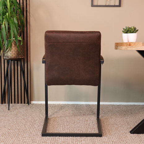 Lizzely Garden & Living Eetkamerstoel met armleuning bruin Noor industrieel design eetstoel Lizzely Garden & Living Eetkamerstoel met armleuning bruin Noor industrieel design eetstoel