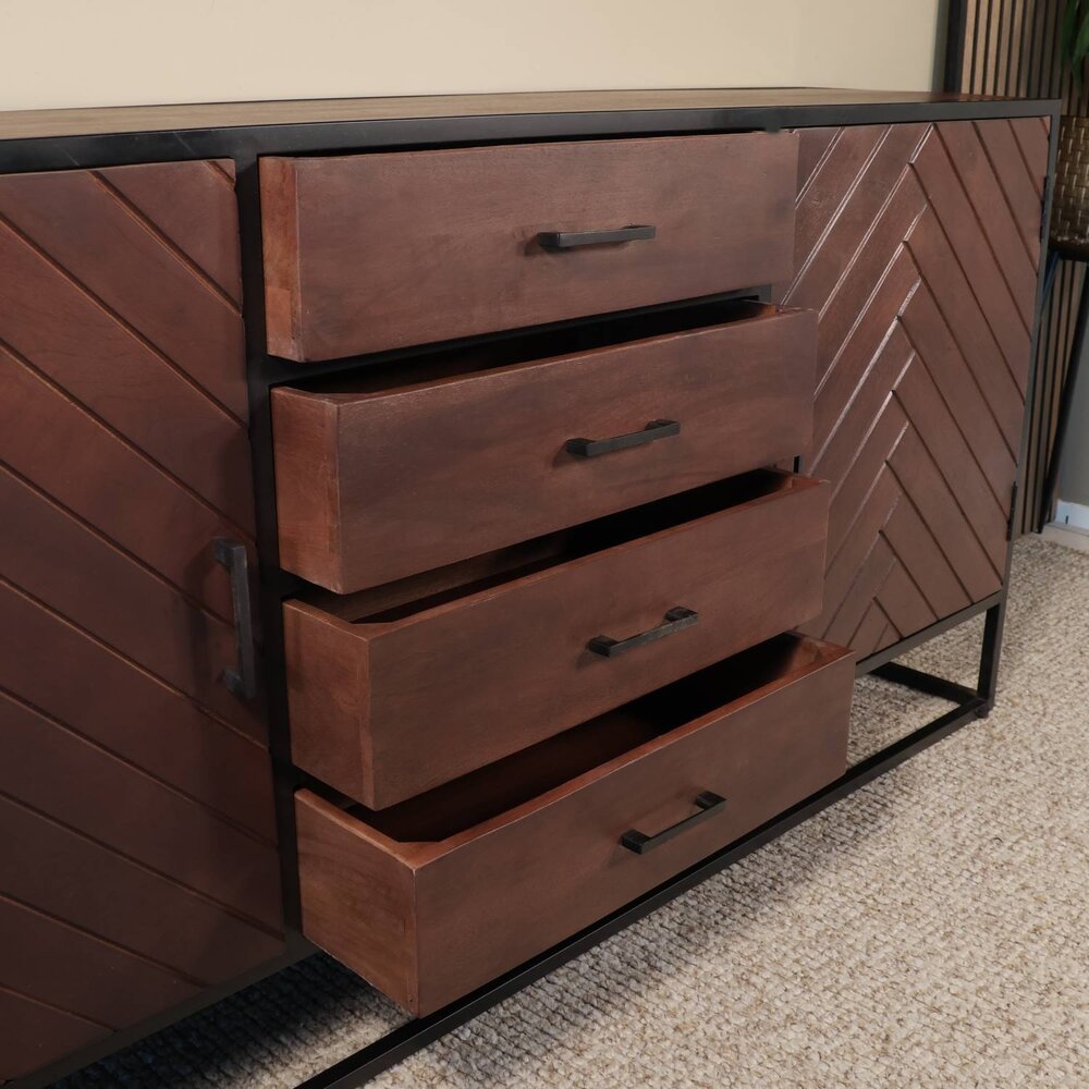 Dressoir mangohout visgraat Cody walnoot industrieel 180x85cm