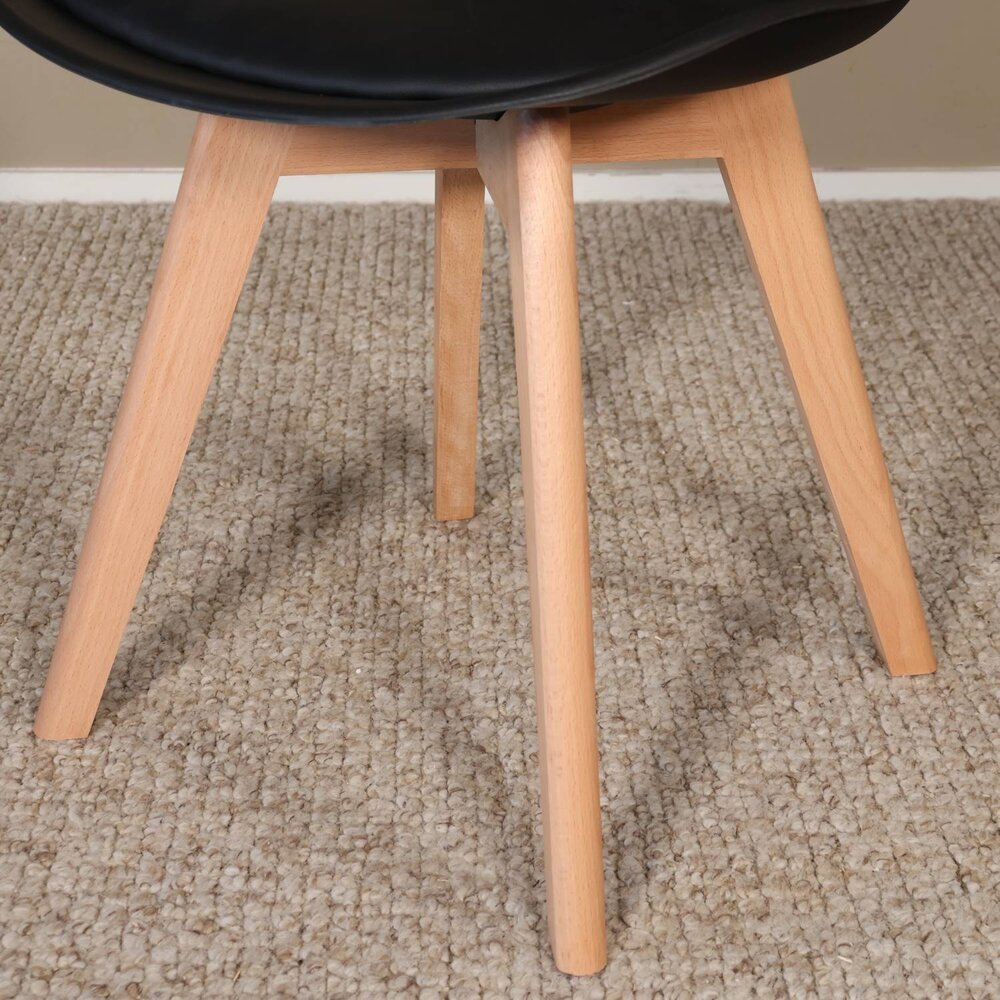 Eetkamerstoel zwart met zitvulling Kuipstoel Eetkamerstoel zwart met zitvulling Kuipstoel