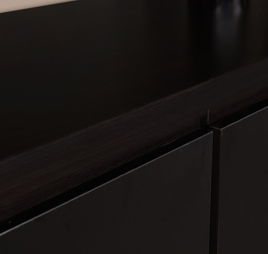 Dressoir melamine Cassie zwart 160cm Dressoir melamine Cassie zwart 160cm