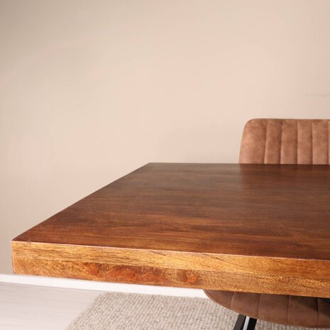 Lizzely Garden & Living Eettafel langwerpig mangohout 180cm John langwerpige tafel duurzaam mango eetkamertafel Lizzely Garden & Living Eettafel langwerpig mangohout 180cm John langwerpige tafel duurzaam mango eetkamertafel