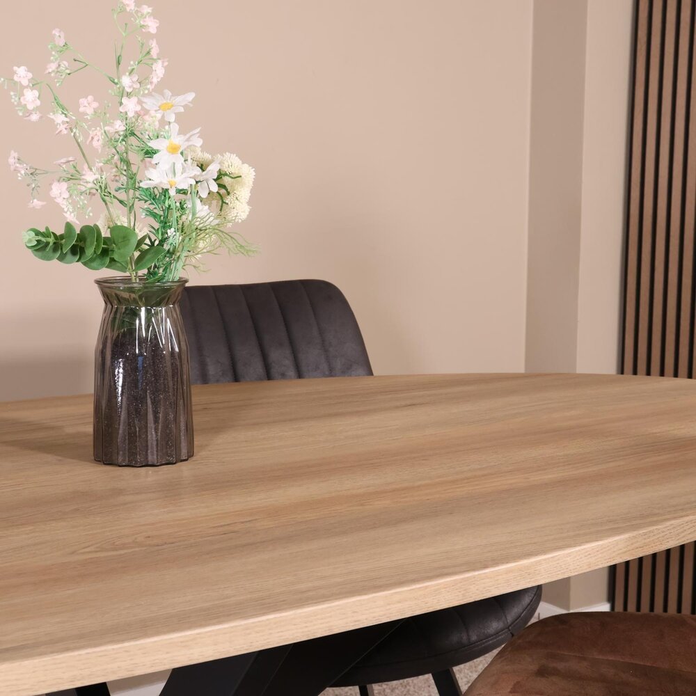 Eettafel ovaal 210cm Rato lichtbruin ovale tafel