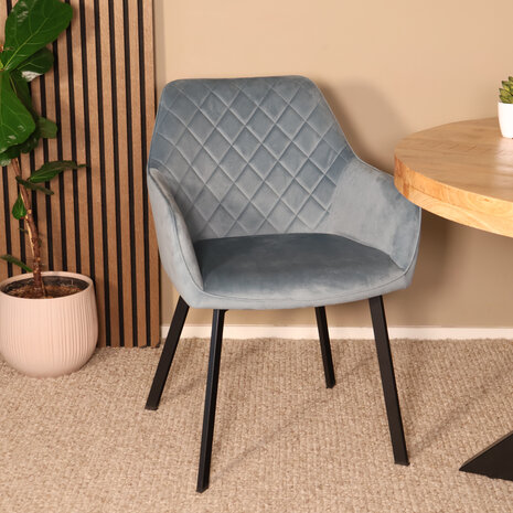 Lizzely Garden & Living Eetkamerstoel met armleuning Yurgan velvet blauw eetstoel Lizzely Garden & Living Eetkamerstoel met armleuning Yurgan velvet blauw eetstoel