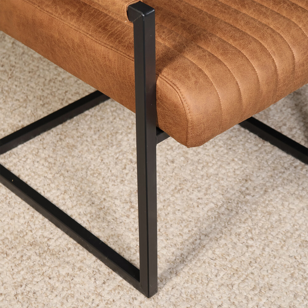 Eetkamerstoel met armleuning Timor cognac microvezel eetstoel