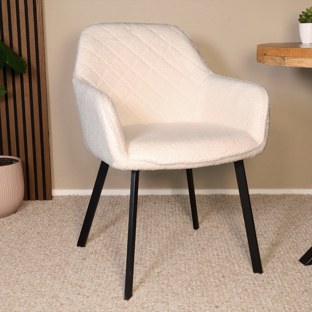 Eetkamerstoel met armleuning Yurgan teddy gebroken wit eetstoel