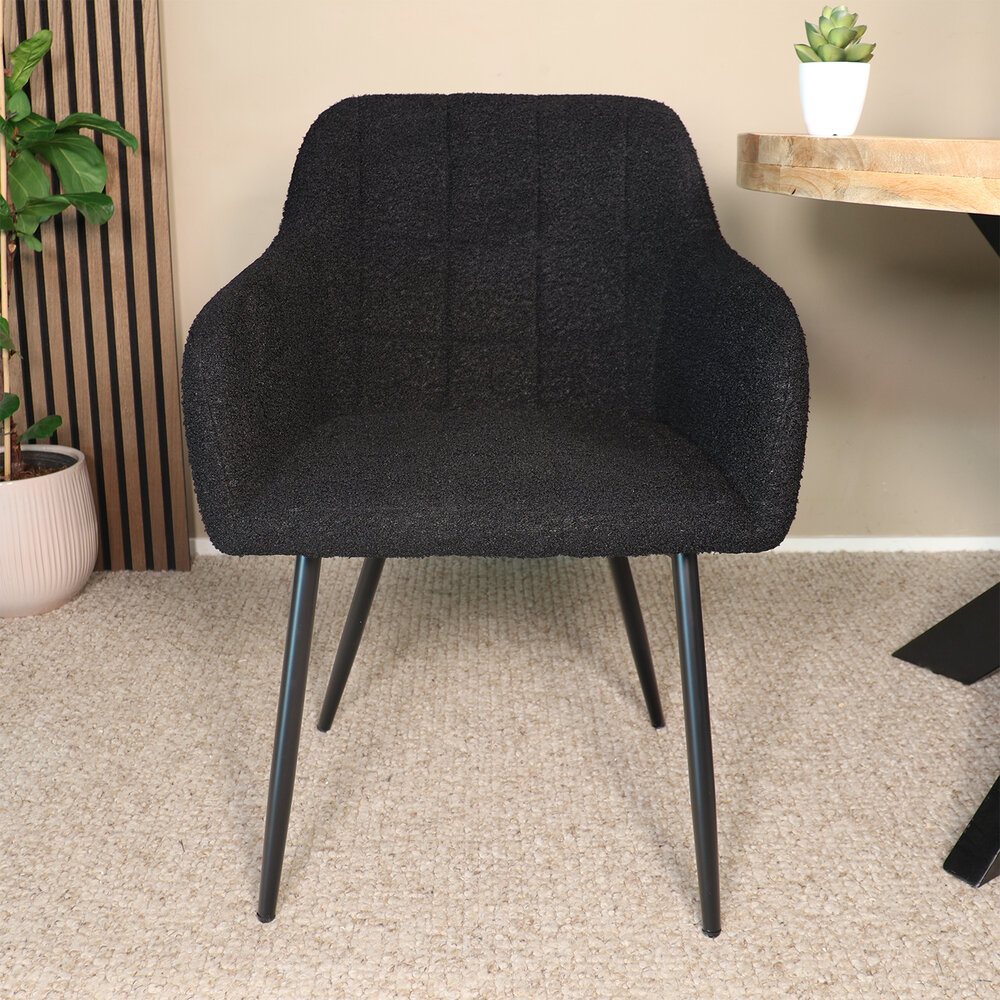 Eetkamerstoel met armleuning Barbara zwart teddy eetstoel