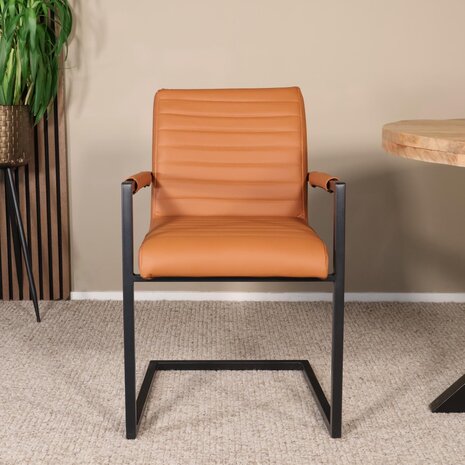 Lizzely Garden & Living Eetkamerstoel met armleuning cognac Noor industrieel design eetstoel