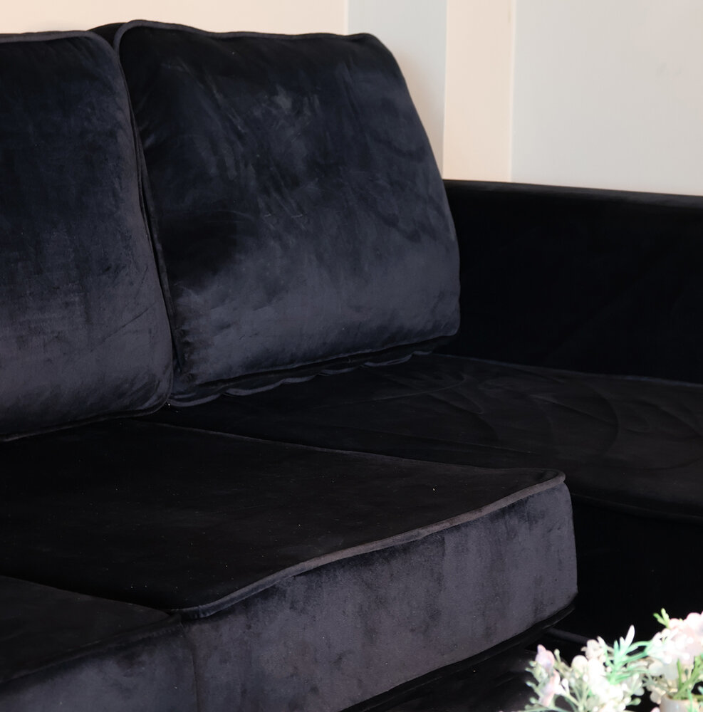 Hoekbank design Venna 200cm bank zwart velvet loungebank zowel links als rechts bankstel