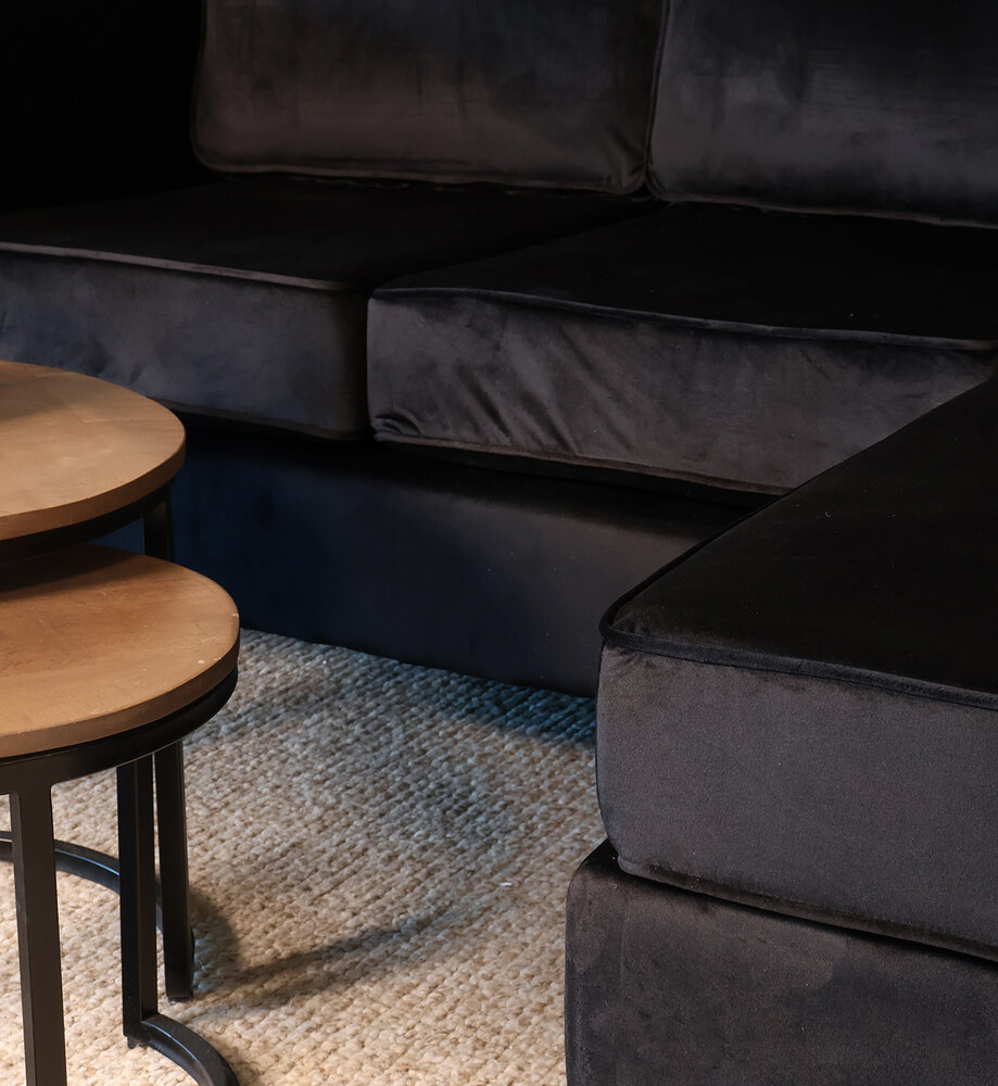 Hoekbank design Venna 200cm bank zwart velvet loungebank zowel links als rechts bankstel