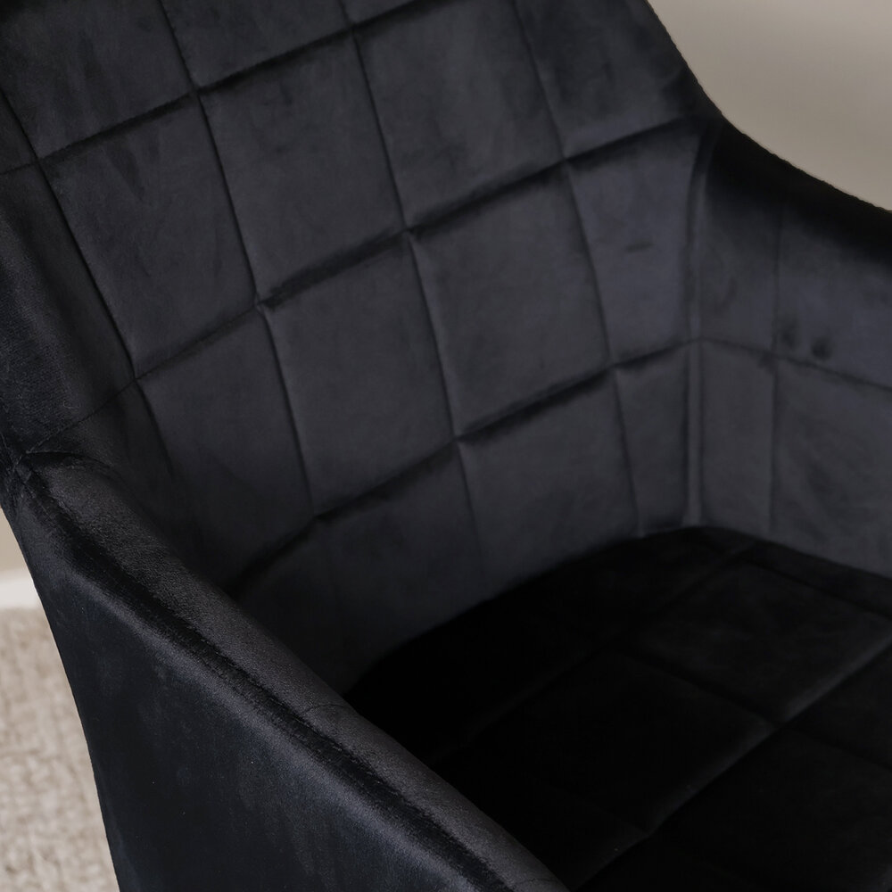 Eetkamerstoel met armleuning Barbara zwart velvet eetstoel