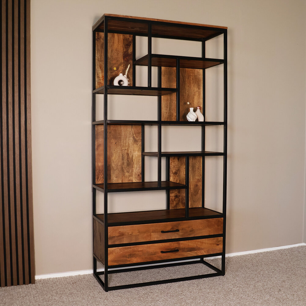 Kast bruin industrieel Xavi mangohout 180cm hoog vakkenkast wandkast Kast bruin industrieel Xavi mangohout 180cm hoog vakkenkast wandkast