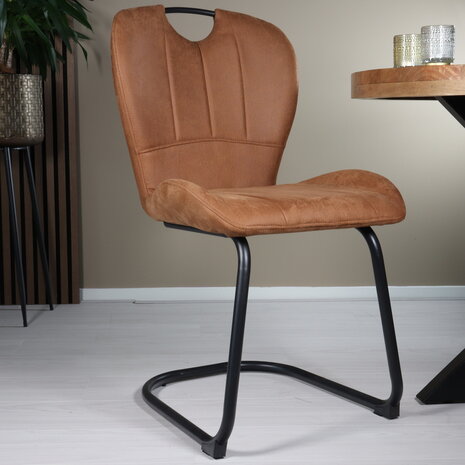 Lizzely Garden & Living Eetkamerstoel Yara met handgreep cognac microvezel eetstoel industrieel Lizzely Garden & Living Eetkamerstoel Yara met handgreep cognac microvezel eetstoel industrieel