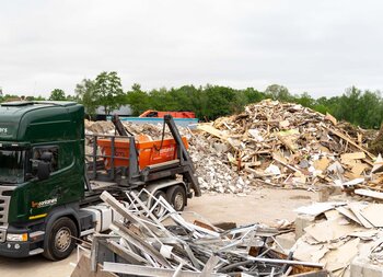 Afvalverwerking in extreme weersomstandigheden: storm, vorst & hitte