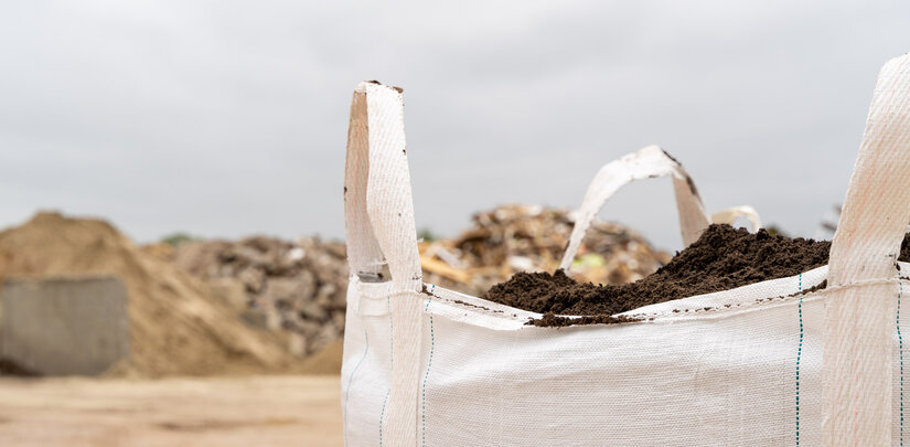 Hoe kan je het beste grond en zand afvoeren, tijdens je verbouwing?