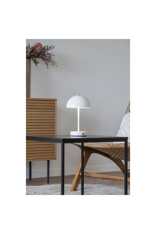 Holt LED-Tischleuchte – Weiß, Metall, wiederaufladbar