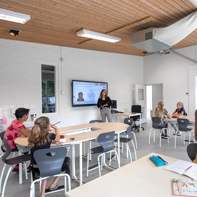 QuattroSwing-H4 leerlingstoel PO