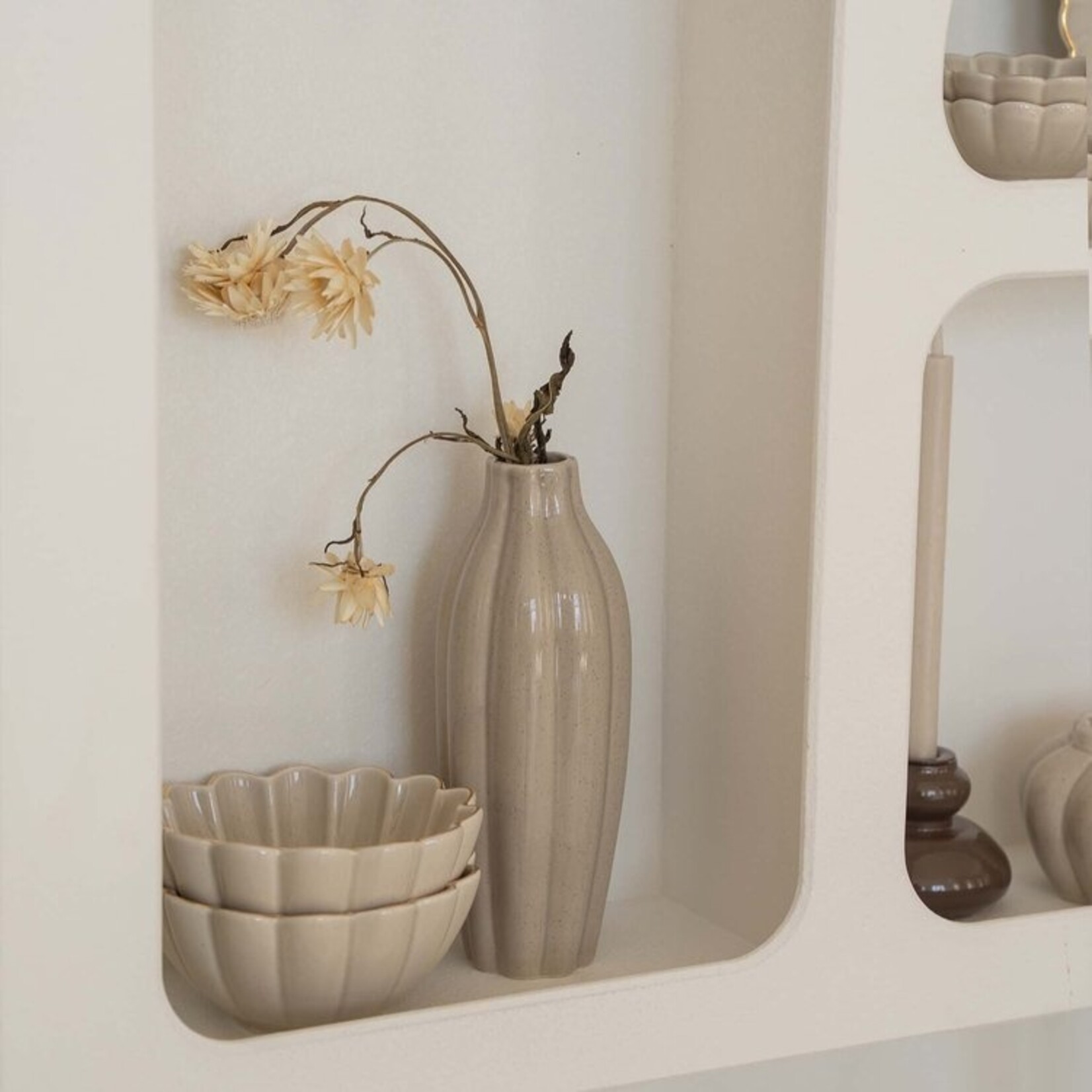 ZUSSS DIPSCHAALTJE SCHULPRAND BEIGE/GOUD