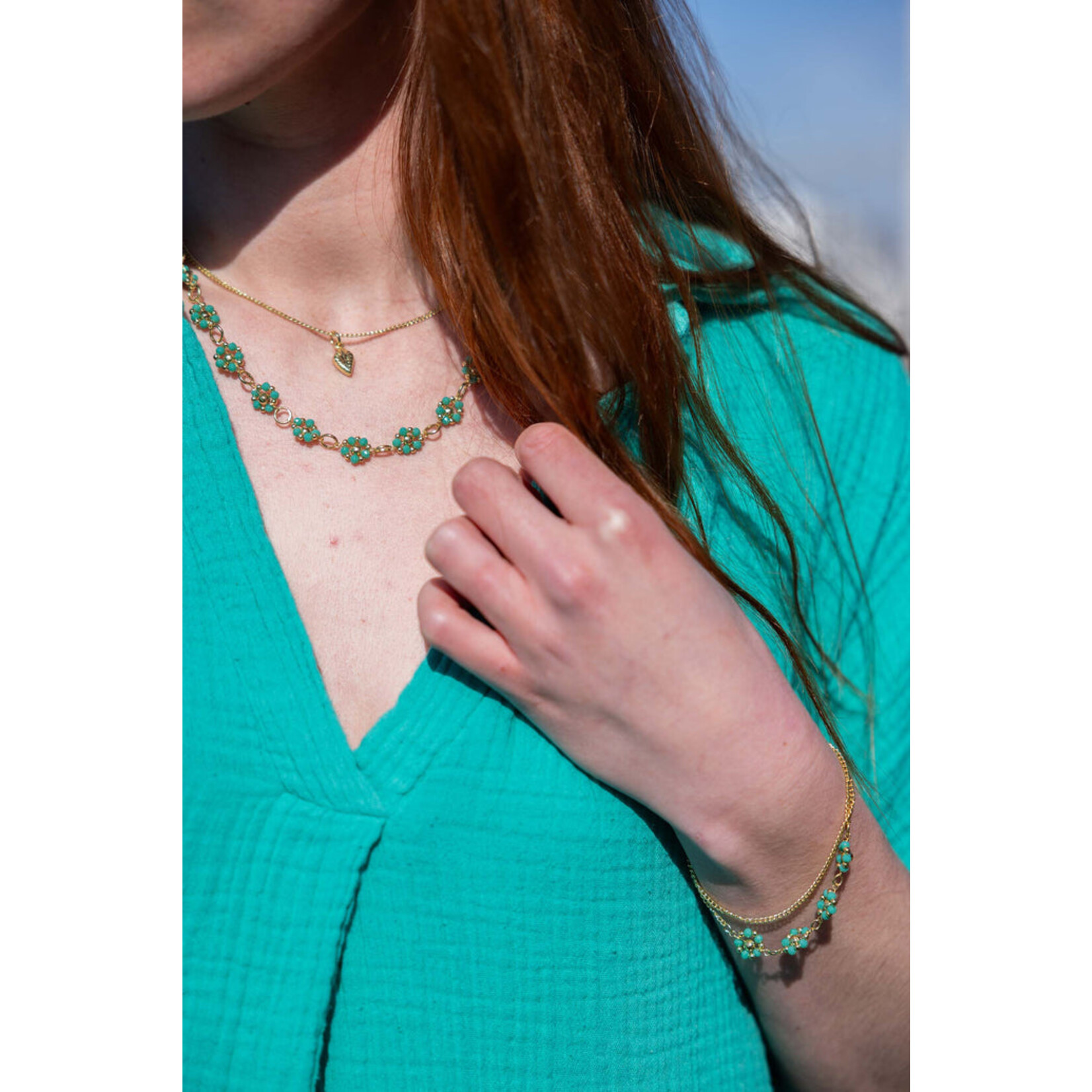 ZUSSS ARMBAND VAN KRAALBLOEMEN TURQUOISE