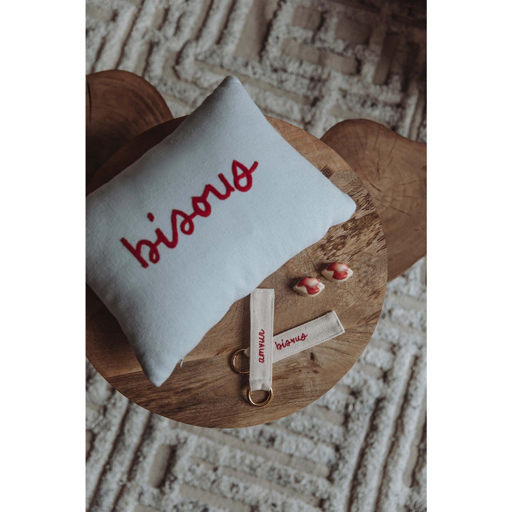 ZUSSS SLEUTELHANGER BISOUS WIT/ROOD