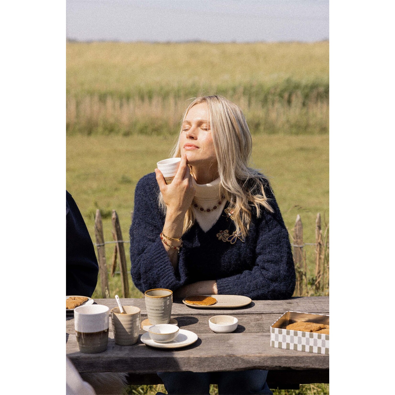 ZUSSS KOFFIEMOK KUSJE GRIJSBLAUW/WIT