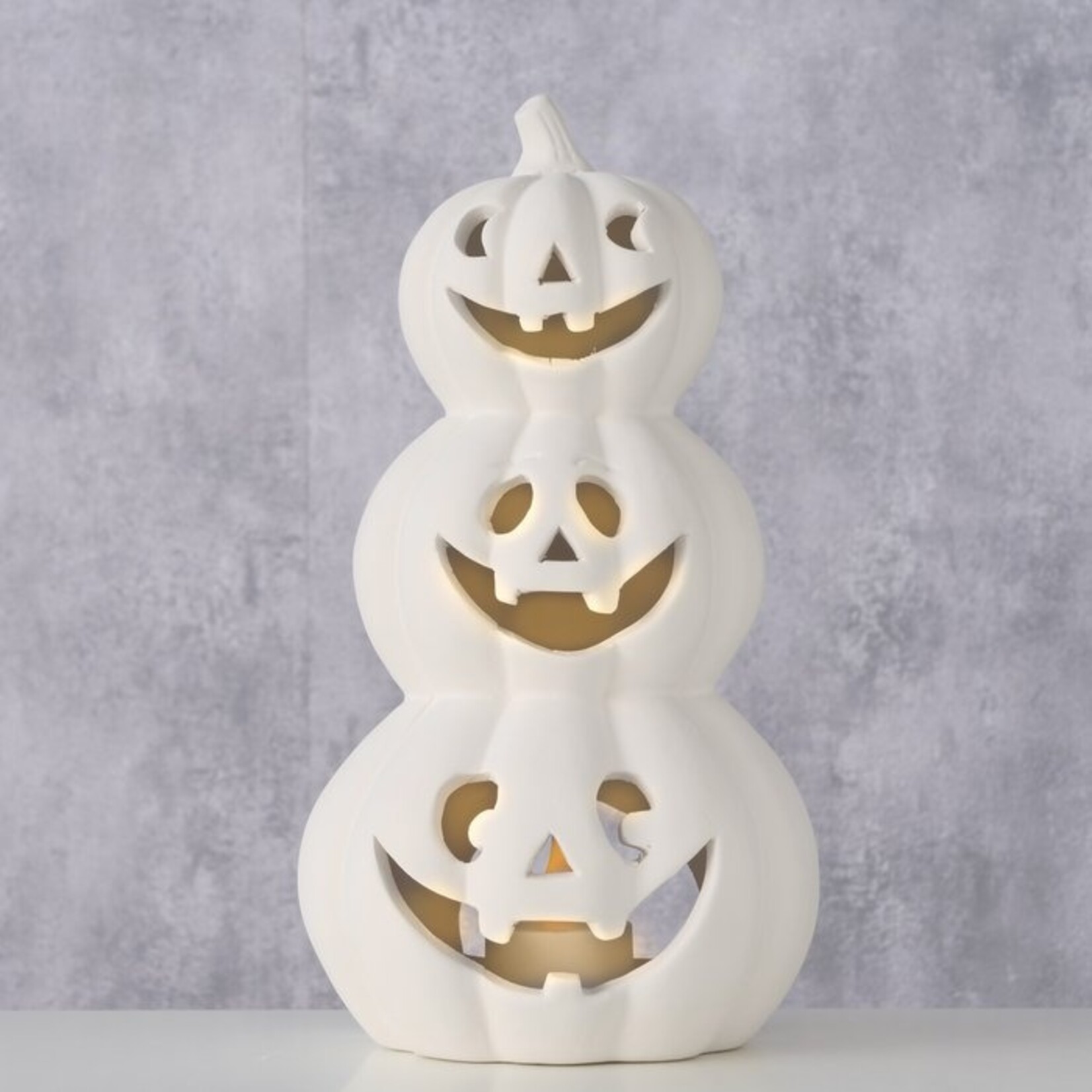 THEELICHTHOUDER CURBANA H:25CM WIT