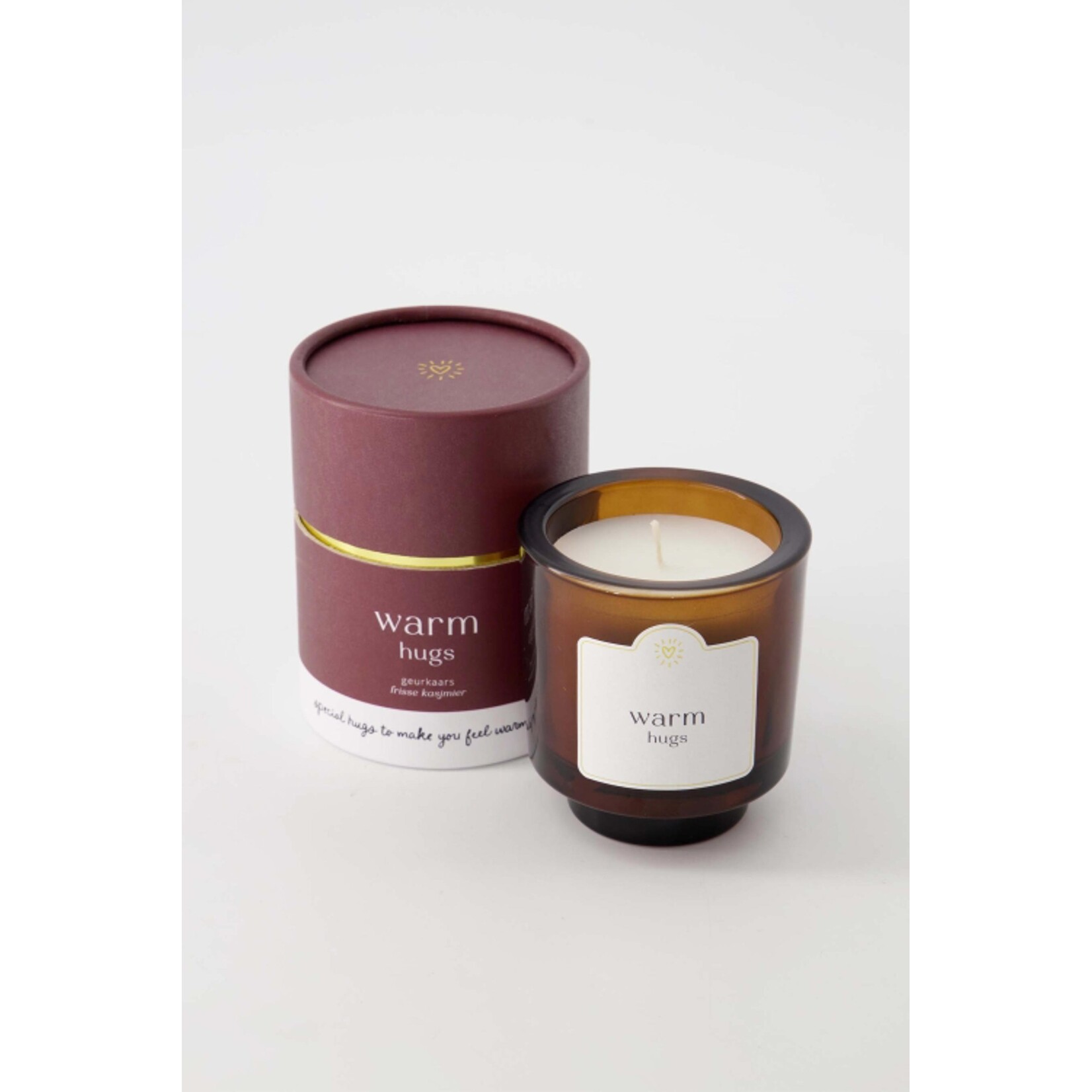 ZUSSS GEURKAARS GLAS IN KOKER WARM HUGS DONKERROOD