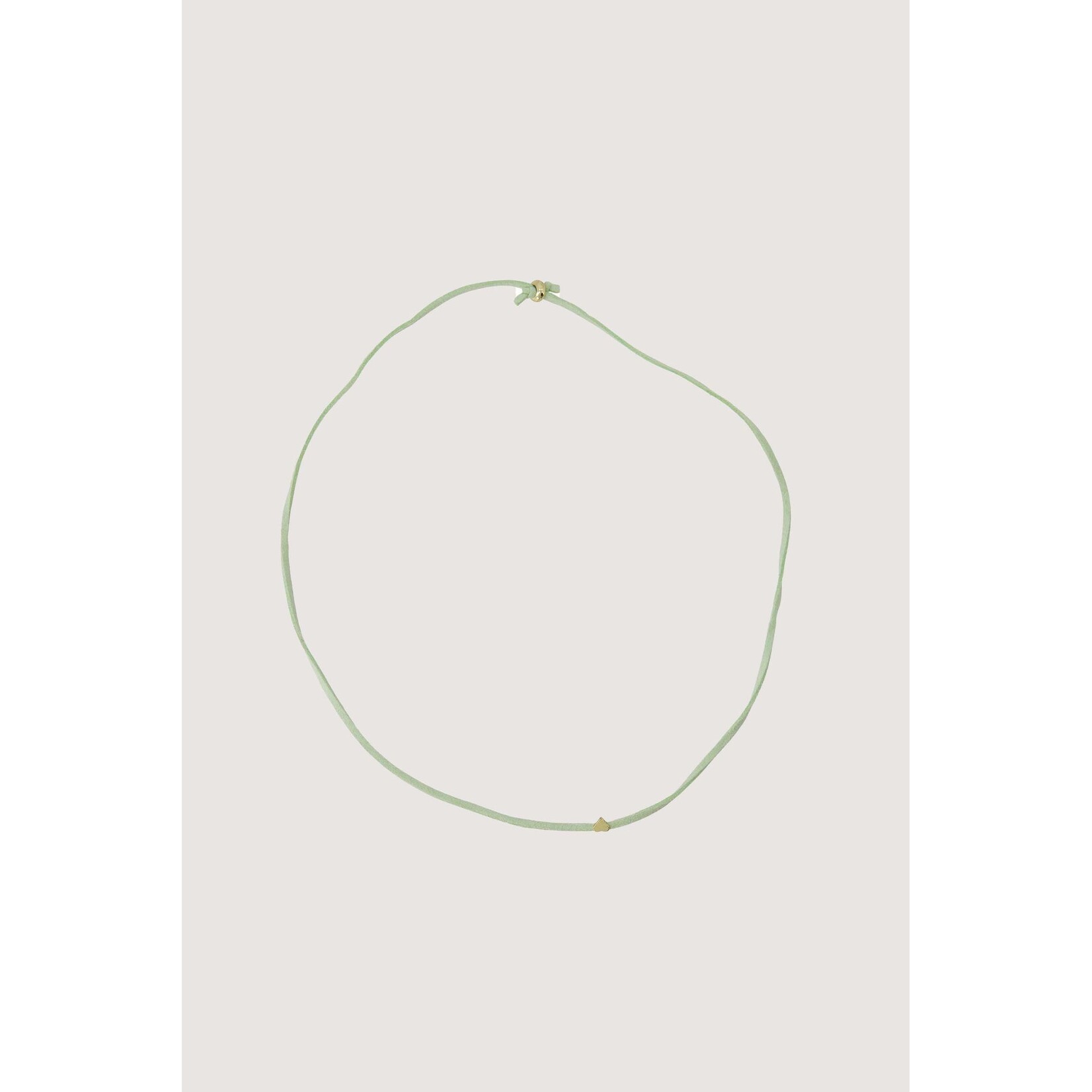 ZUSSS ARMBAND MET HART IMMITATIE SUEDE CORNFLOWER BLUE