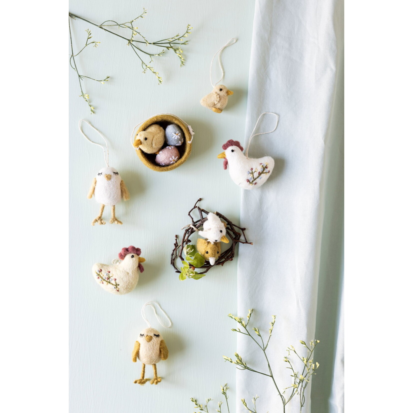 GRY & SIF Vilten Haan met borduurwerk - Geel