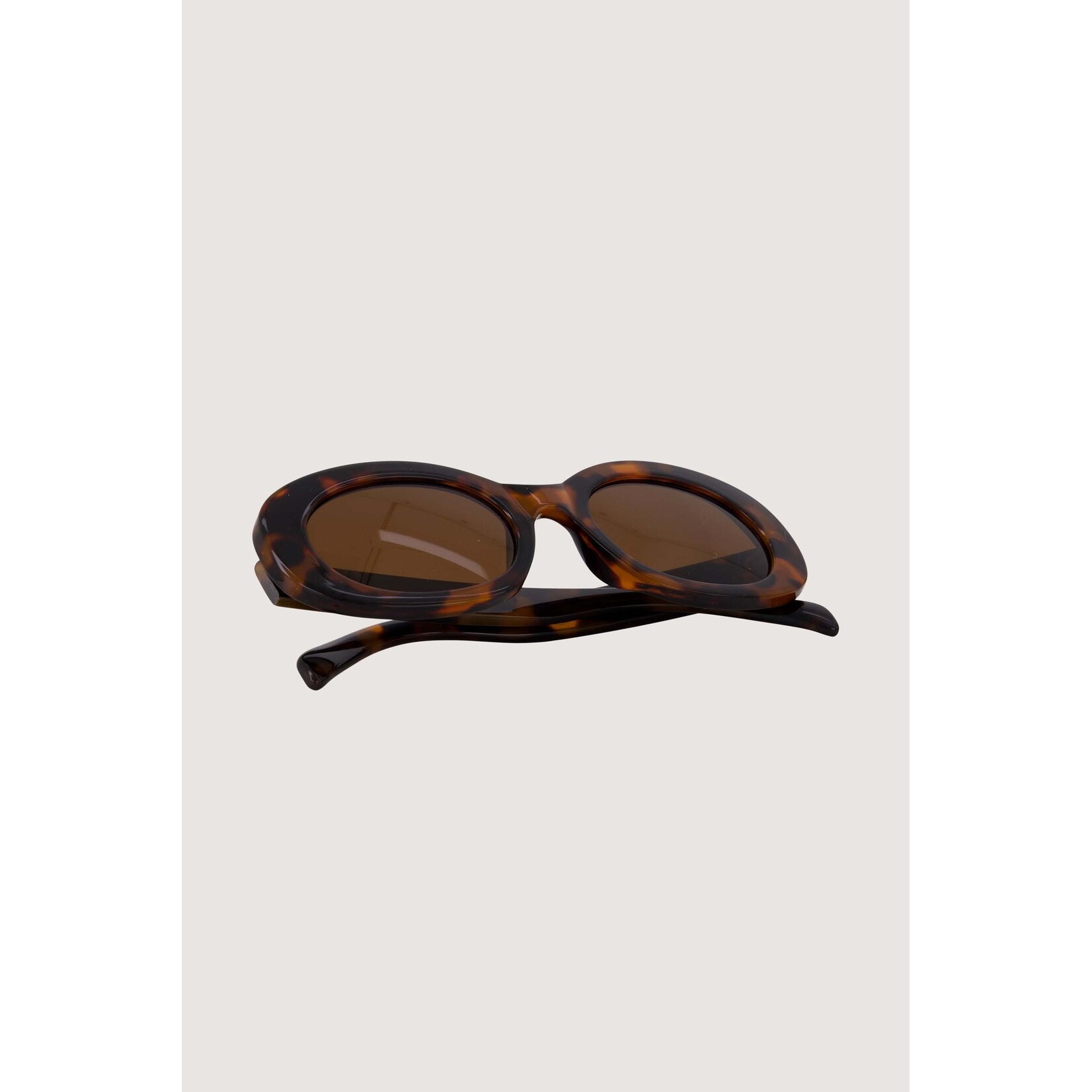 ZUSSS OVALEN ZONNEBRIL MET PANTER PRINT INCL KOKER