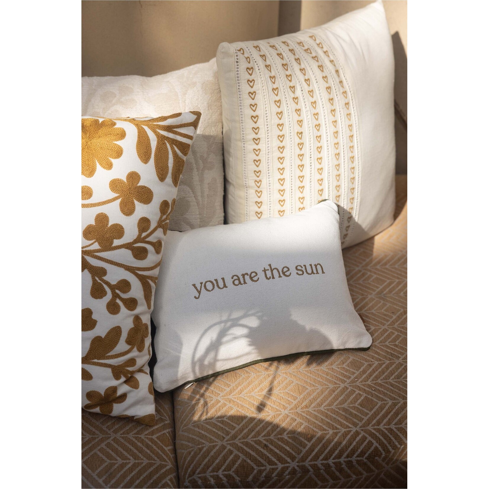 ZUSSS KUSSEN YOU ARE THE SUN HARTJES  35X25CM WHITE/GREEN