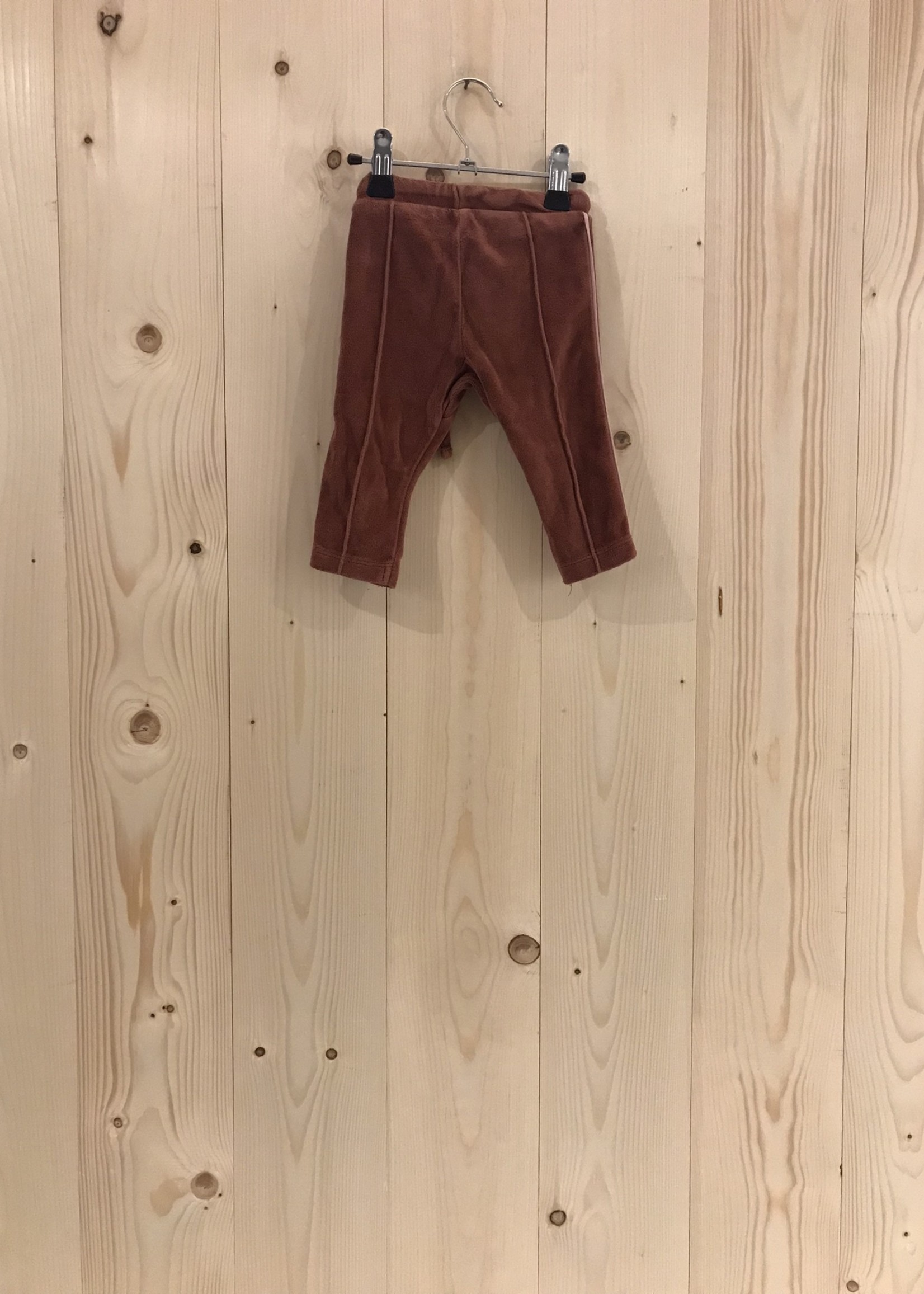 B.Nosy Broek