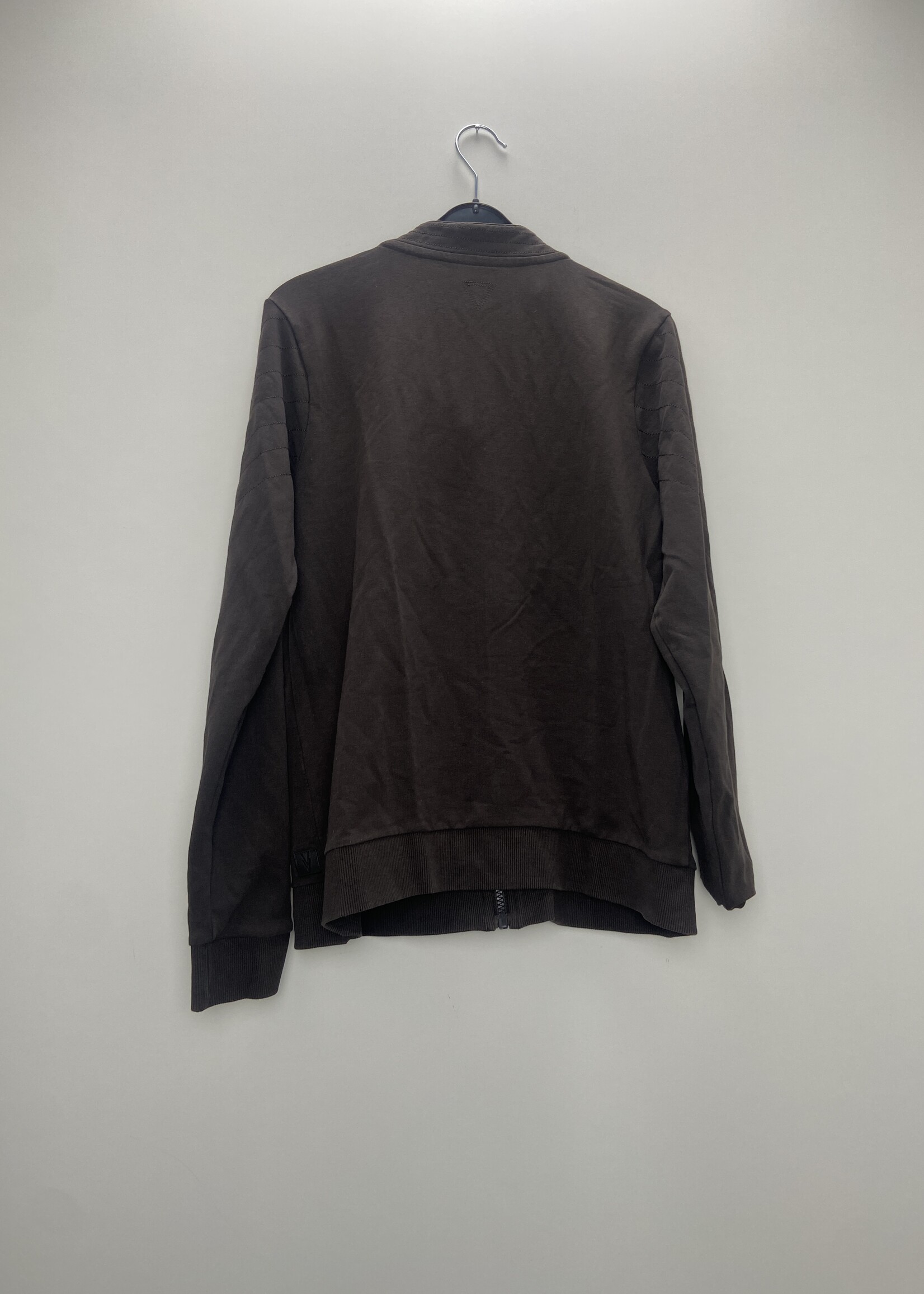 Levv Vest