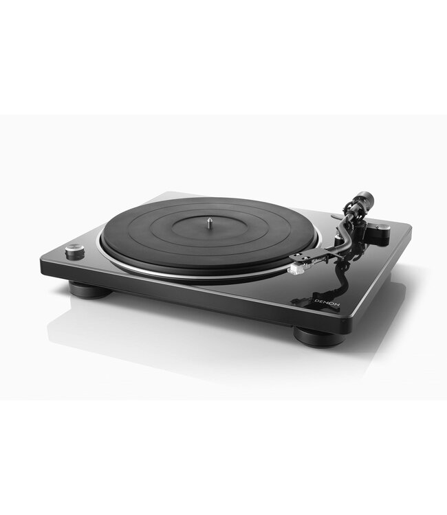 Denon DP-400: riemaandrijving platenspeler met voorgemonteerd MM-element en ingebouwde phono-equalizer