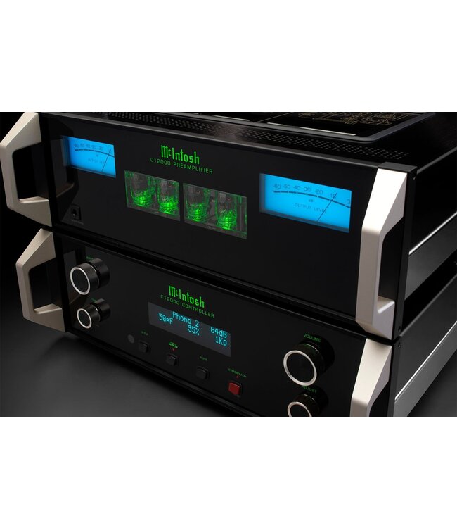 McIntosh C12000 - Stereo Voorversterker
