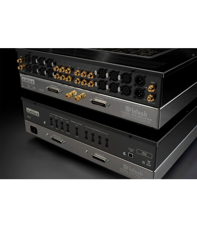 McIntosh C12000 - Stereo Voorversterker