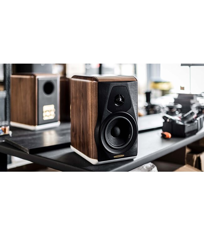 Sonus faber Electa Amator III – 35 jaar Sonus faber in een 2-weg boekenplankluidspreker met DAD™ tweeter en 180mm midwoofer