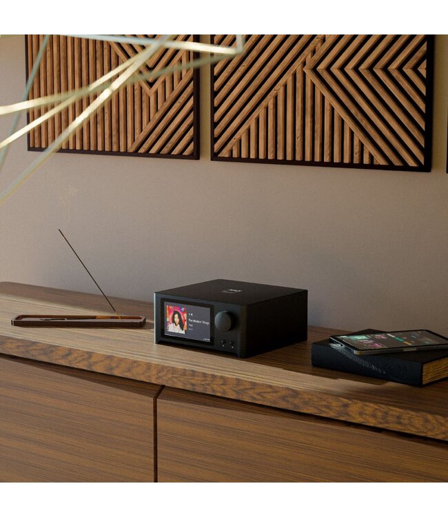 NAD C700 V2 - Stereo Versterker