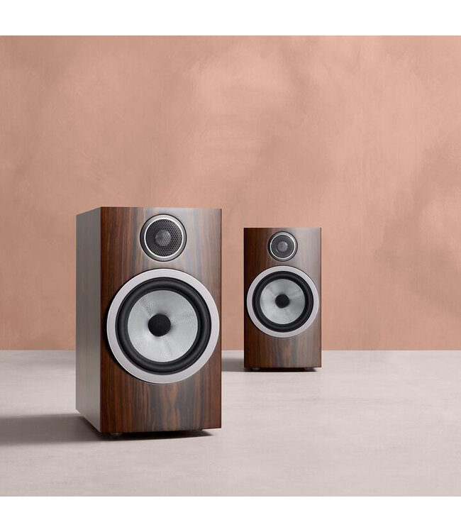 Bowers & Wilkins 706 S3 Mocha (Set van 2) - Boekenplank Luidsprekers