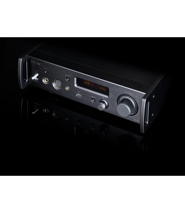 Teac UD-507 - DAC/Voorversterker/Hoofdtelefoonversterker