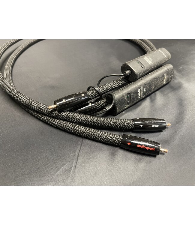 Audioquest Wind RCA-RCA 1 Meter – Solid Perfect-Surface Silver, Triple-Balanced en 72V DBS | Via Inruil