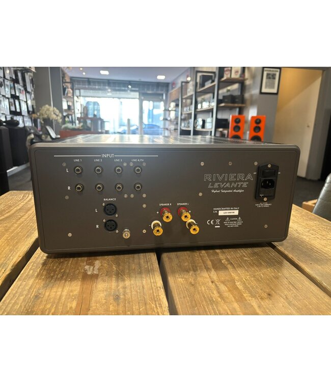 Riviera Audio Laboratories Levante AB - Geintegreerde Versterker