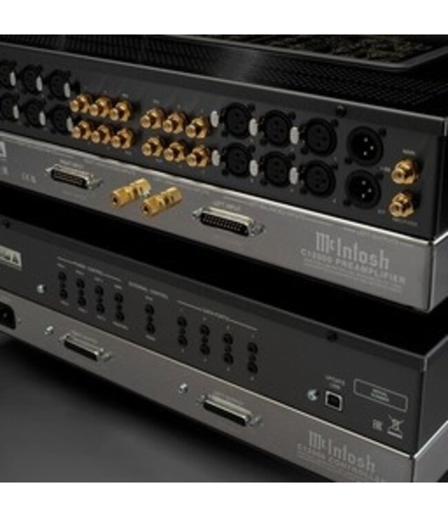 McIntosh C12000 voorversterker – dual chassis high-end preamplifier met buizen en solid-state